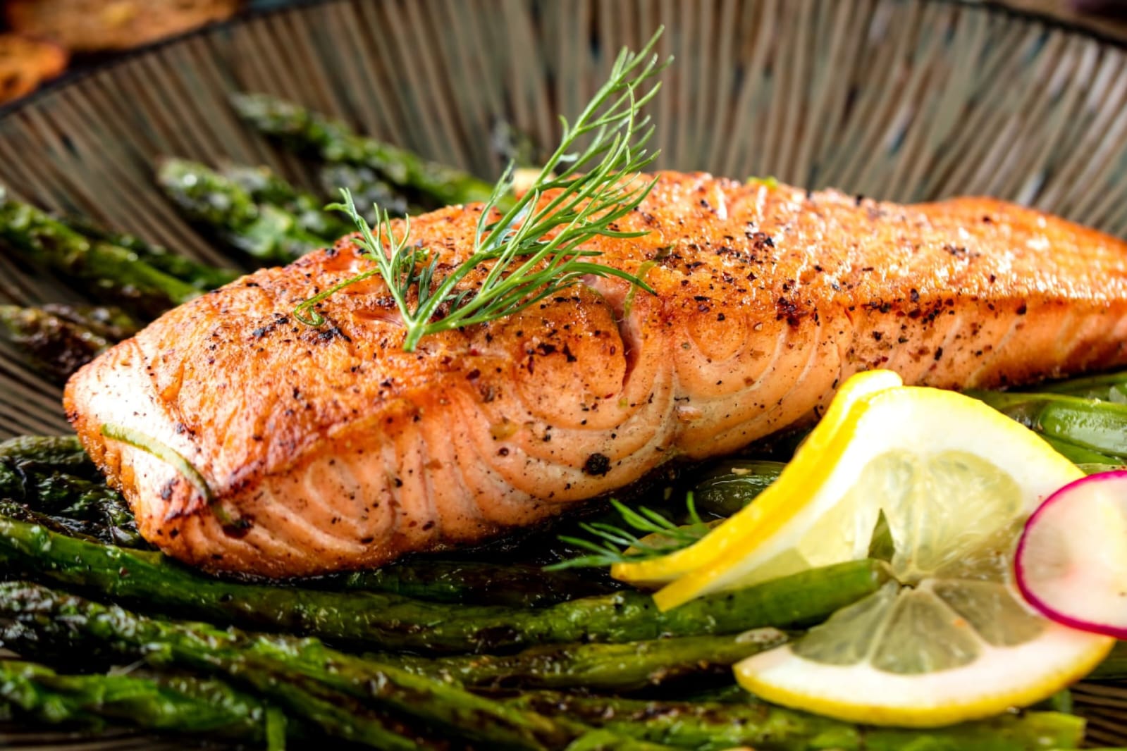 SALMON CRUDO